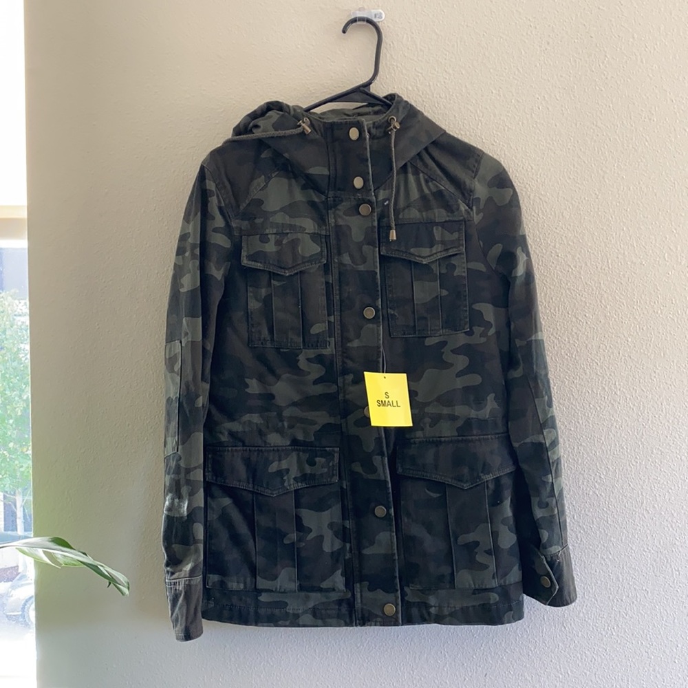 LUCKY BRAND camo jacket with hood